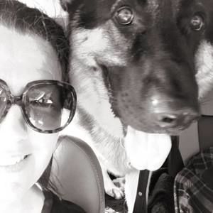 Meet your Posher, Carrie